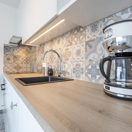 Luxe Studio Athena - Terras - 200M Van Het Strand Ostende